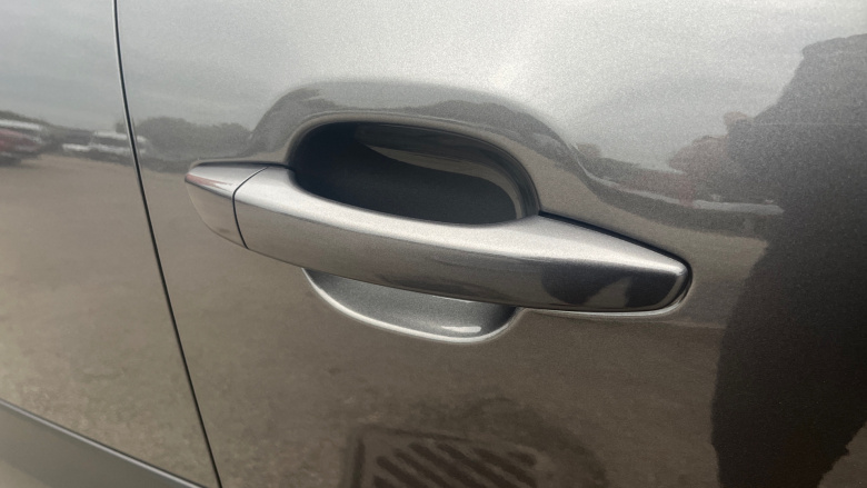 Citroen C3 1.2 PureTech C-Series Edition 5dr Petrol Hatchback